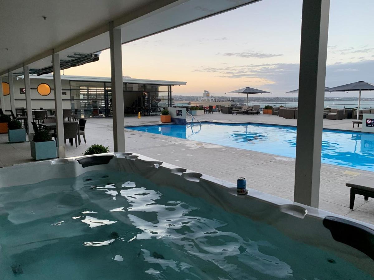 Cute Heritage Studio , Pools And Gym! Auckland Exterior photo